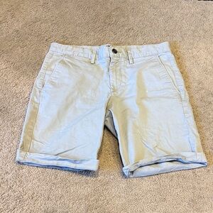 Gap Men’s Khaki Shorts